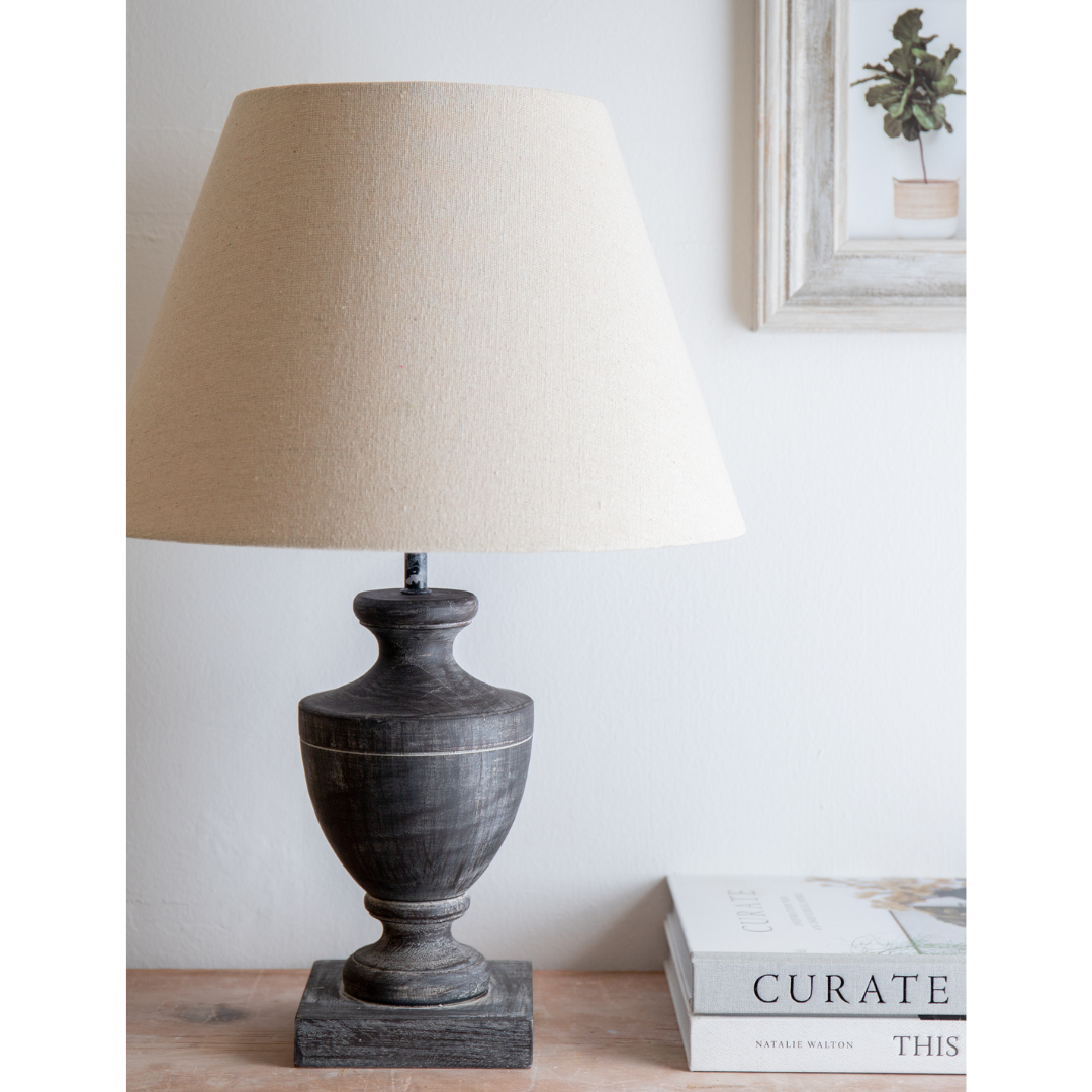Incia Urn wooden table lamp