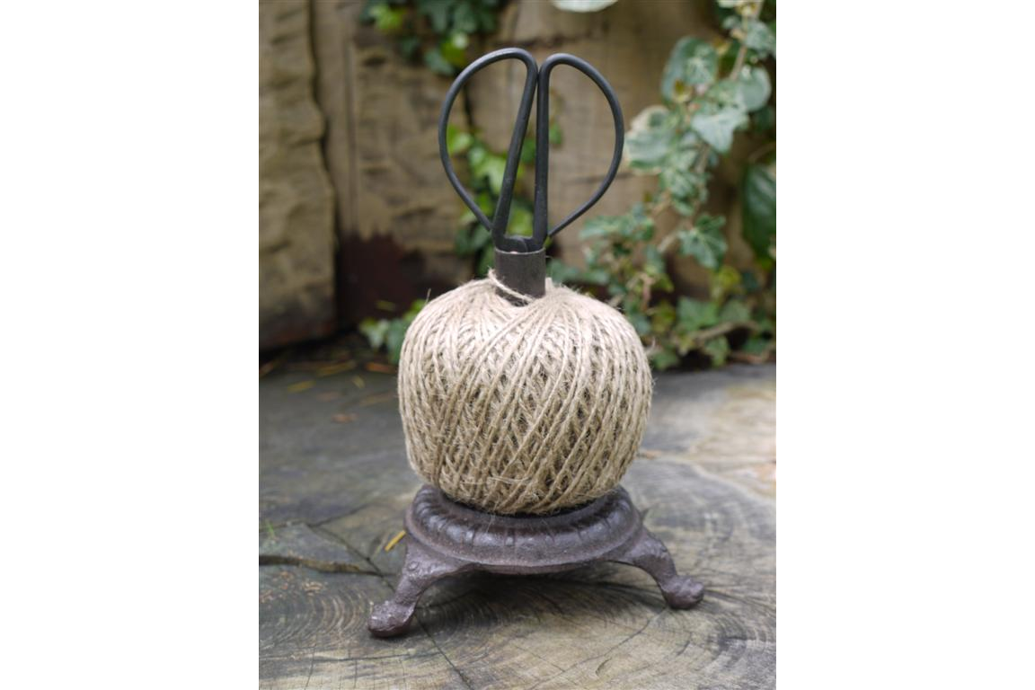 String holder with scissors Gracie Jaynes