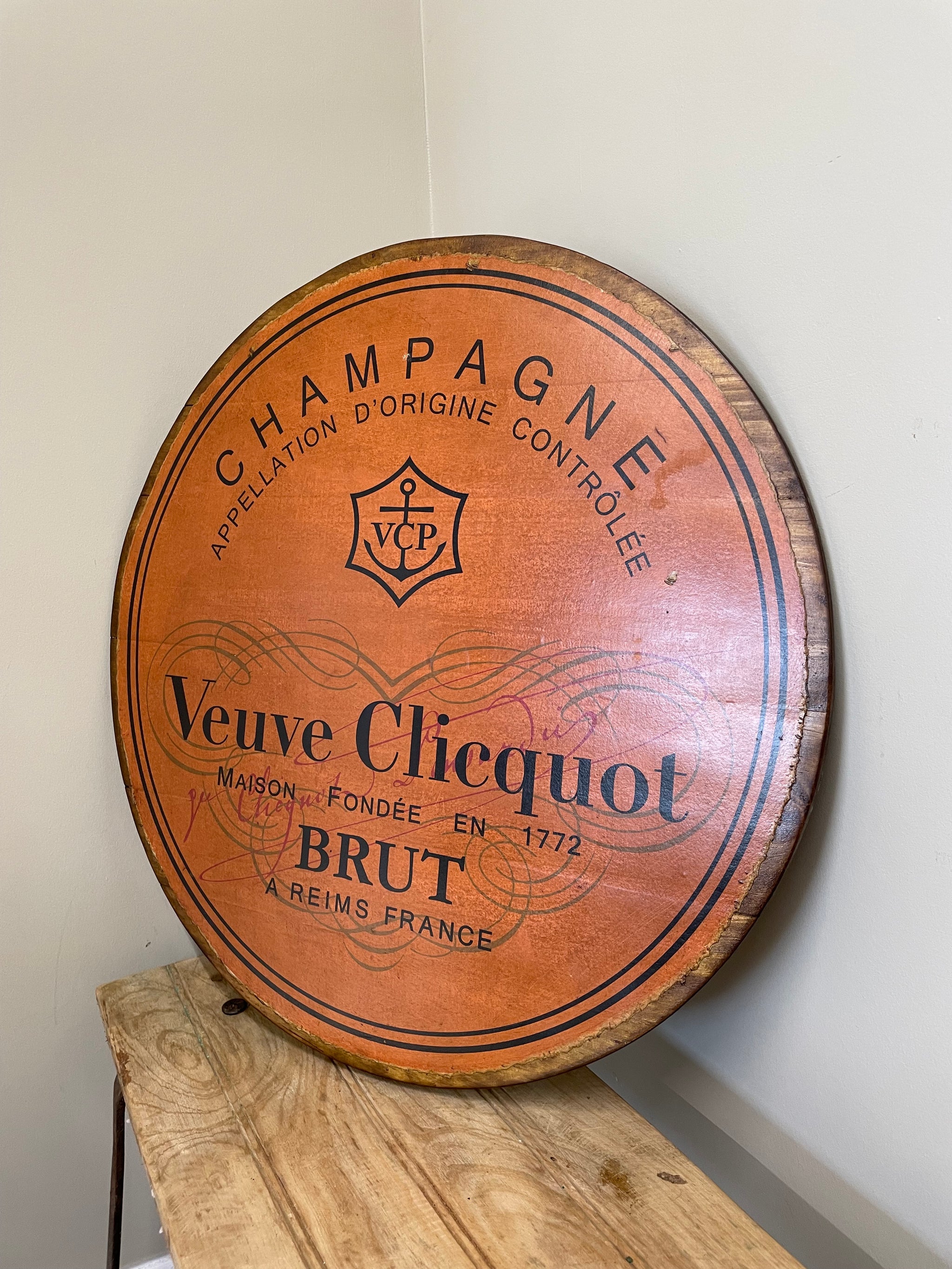Round Wooden Champagne Plaque