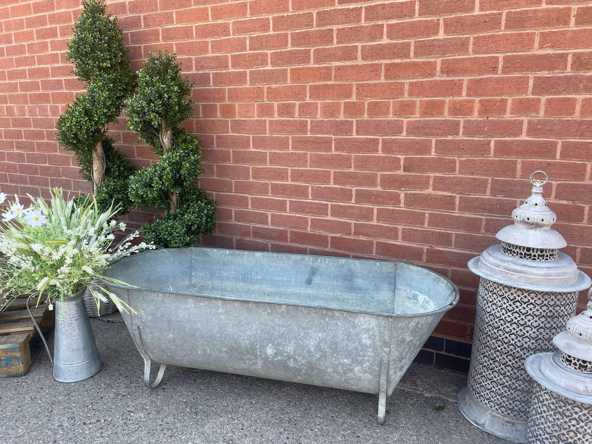 Galvanised Zinc Bath Tub - Planter