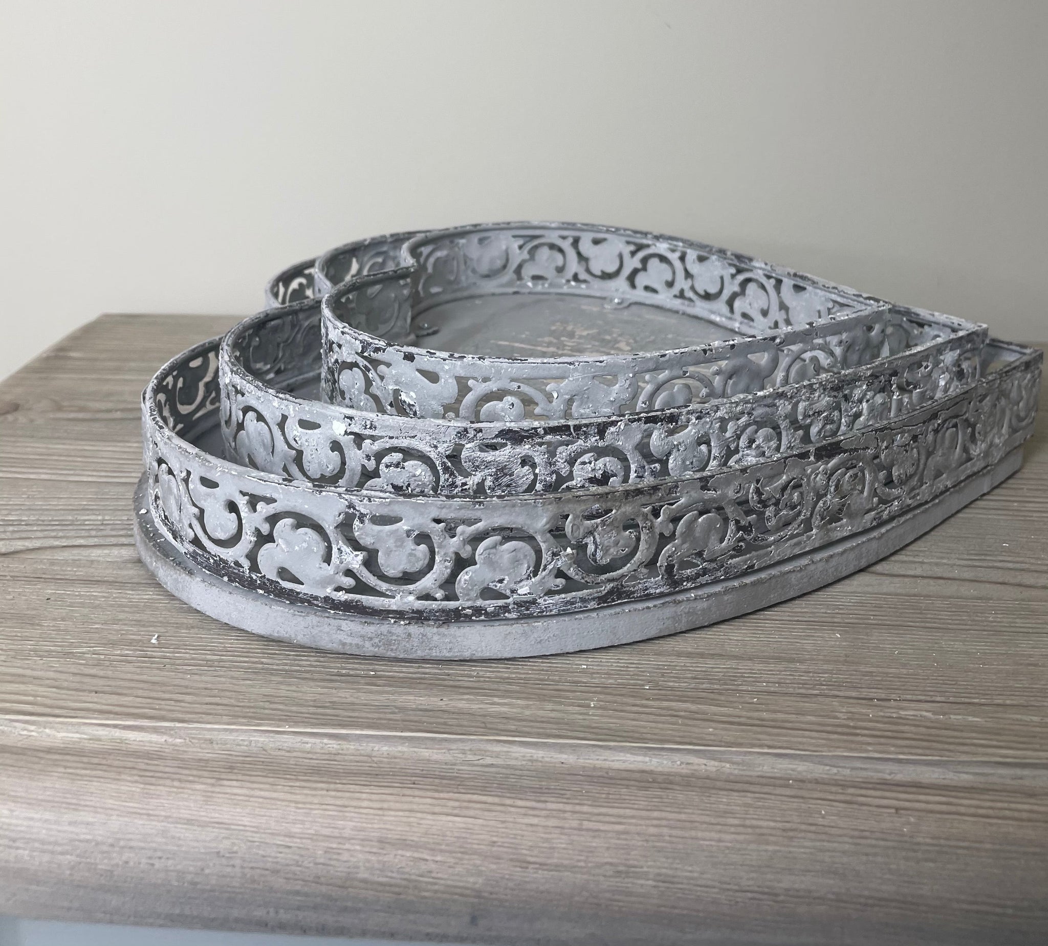 Distressed grey heart trays - 3 sizes