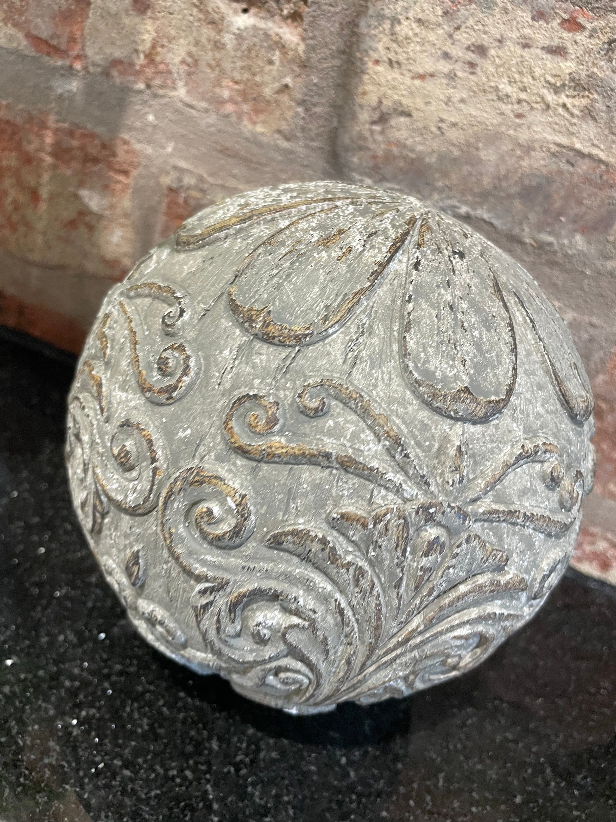*Special Offer* Grey Patterned Decorative Ball